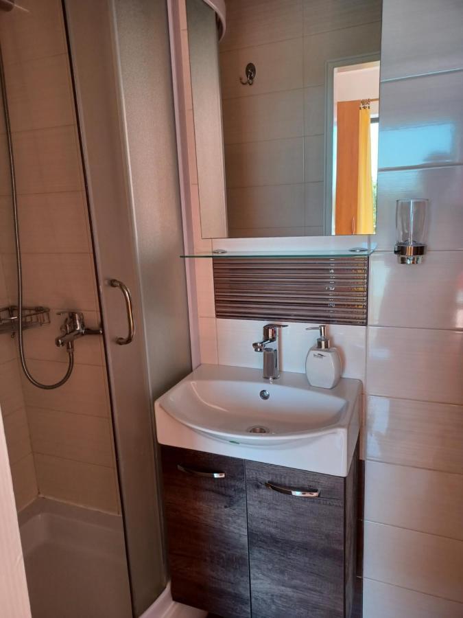 Apartmani Ivic Paka Rab Banjol Екстер'єр фото