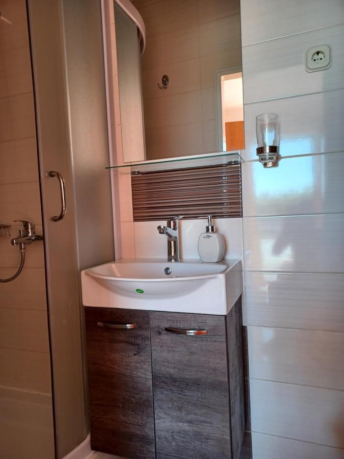 Apartmani Ivic Paka Rab Banjol Екстер'єр фото
